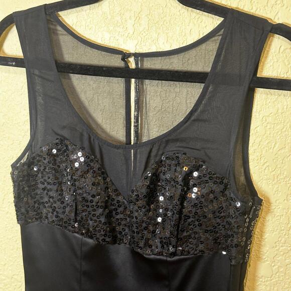 Betsy Johnson satin and sequin little black dress size 4 NWOT - Picture 3 of 8